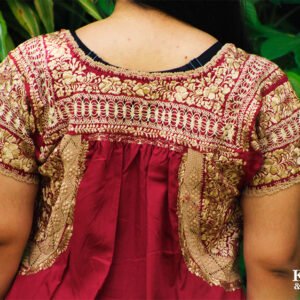 Vestido San Antonino vino con bordado doradodeshilado