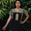 Blusa bordada San Antonino negra con dorado