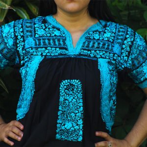 Vestido corto San Antonino negro con  bordado azul