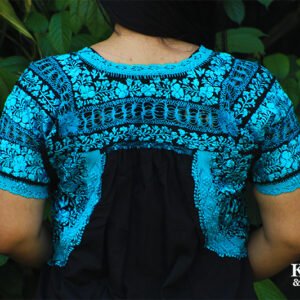 Vestido corto San Antonino negro con  bordado azul