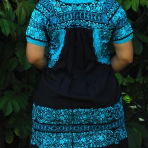 Vestido corto San Antonino negro con  bordado azul