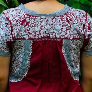 Vestido corto San Antonio vino con bordado plateado