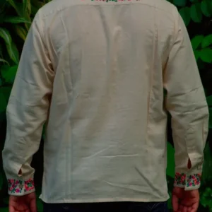 Guayabera de lino San Antonino beige con bordado multicolor