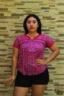 Blusa deshilada tela estampada color magenta estilo San Antonino