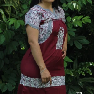 Vestido corto San Antonio vino con bordado plateado