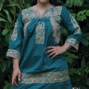 Vestido corto San Antonino verde con bordado dorado