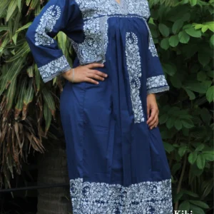 CC007-VESTIDO-BORDADO-SANANTONINO (2) Vestido largo San Antonino azul manga larga con bordado plateado