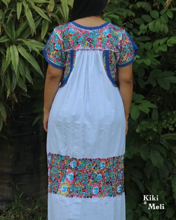 Vestido largo San Antonino blanco con bordado multicolor