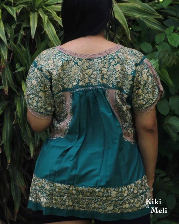 CC012-BLUSA-BORDADA-SANANTONINO (2) Blusa bordada San Antonino verde con bordado dorado