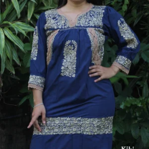 CC013-VESTIDO-BORDADO-SANANTONINO (1) Vestido San Antonino azul con bordado dorado