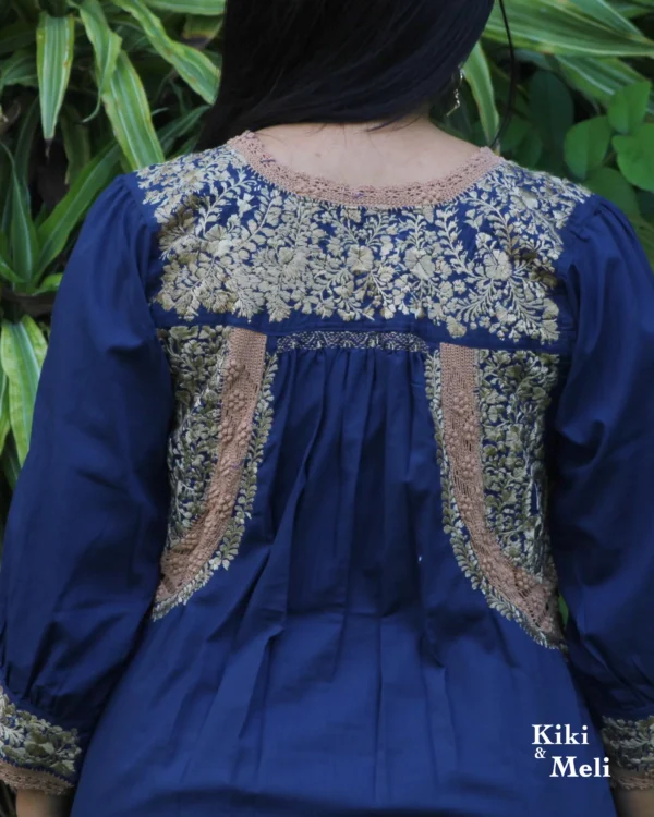 CC013-VESTIDO-BORDADO-SANANTONINO (5) Vestido San Antonino azul con bordado dorado