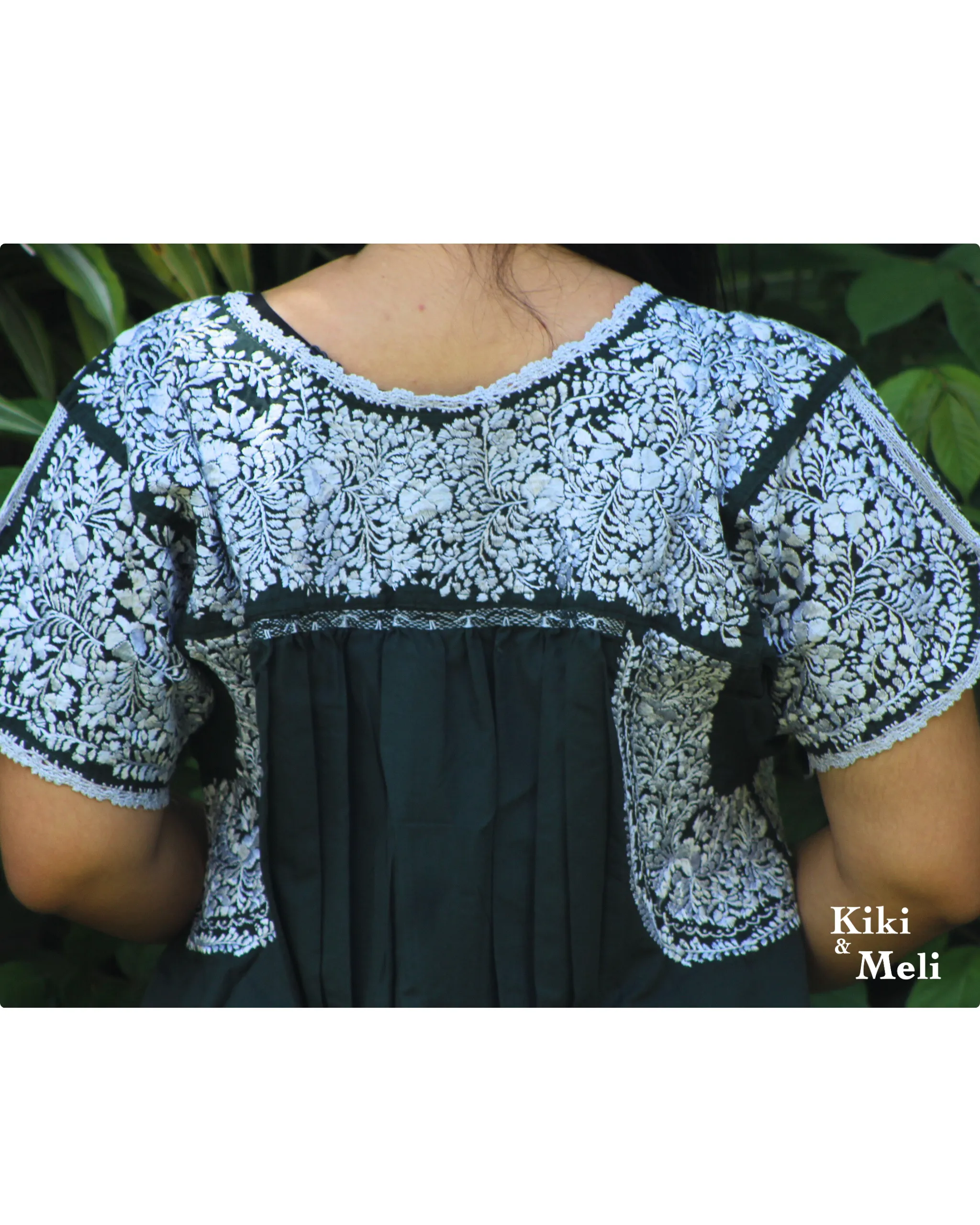 LS004-BLUSA-BORDADA-SANANTONINO (4) Blusa bordada San Antonino verde oscuro con bordado plateado