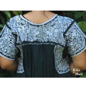 Blusa bordada San Antonino verde oscuro con bordado plateado