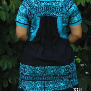 LS005-VESTIDO-BORDADO-SANANTONINO (2) Vestido corto San Antonino negro con bordado azul