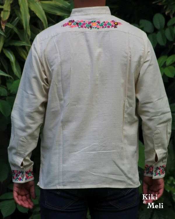 LS011-GUAYABERA-BORDADA-SANANTONINO (2) Guayabera de lino San Antonino beige con bordado multicolor