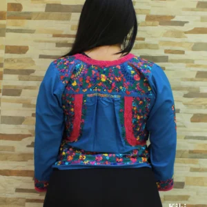 SC005-VESTIDO-BORDADO-SANANTONINO (2) Blusa San Antonino azul con bordado multicolor